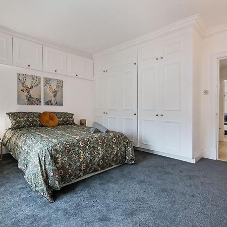 לונדון Knightsbridge Two Bed Apartment מראה חיצוני תמונה