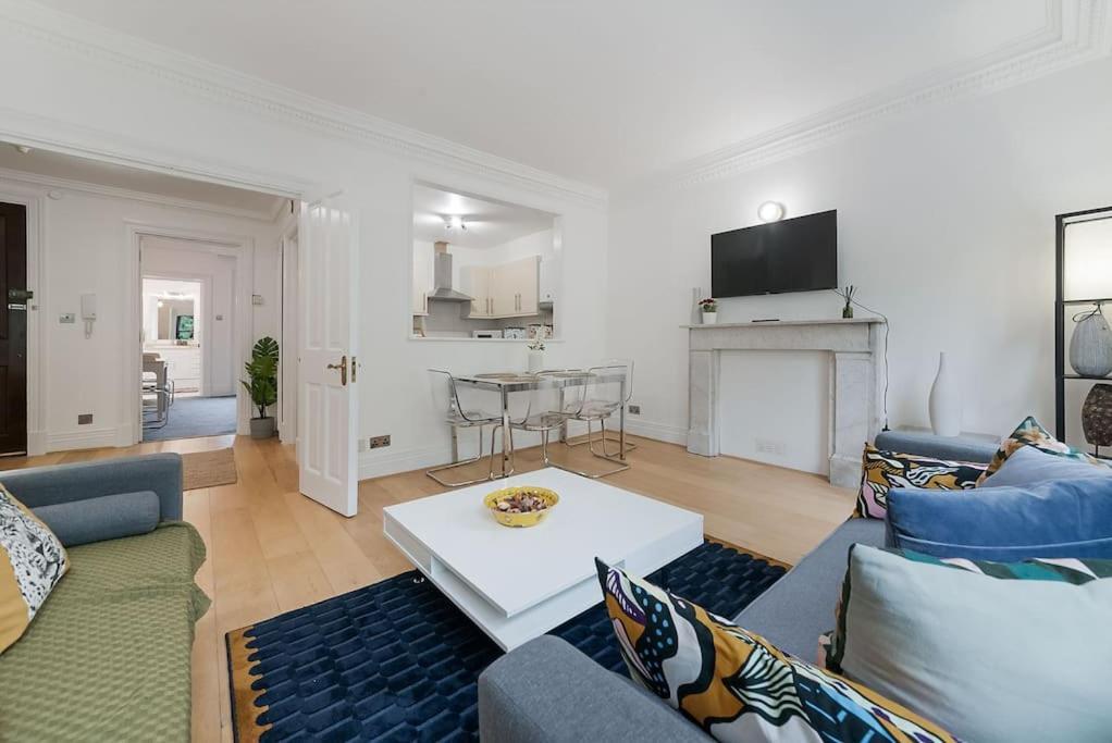 לונדון Knightsbridge Two Bed Apartment מראה חיצוני תמונה